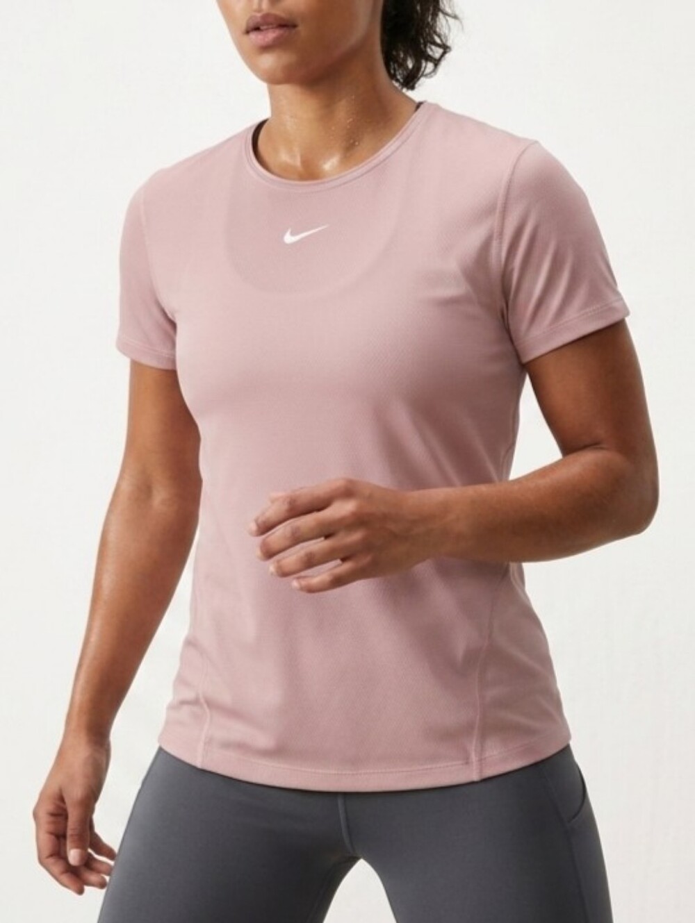 Sz M Nike Women's Light Pink Short Sleeve Dri-FIT Tee
